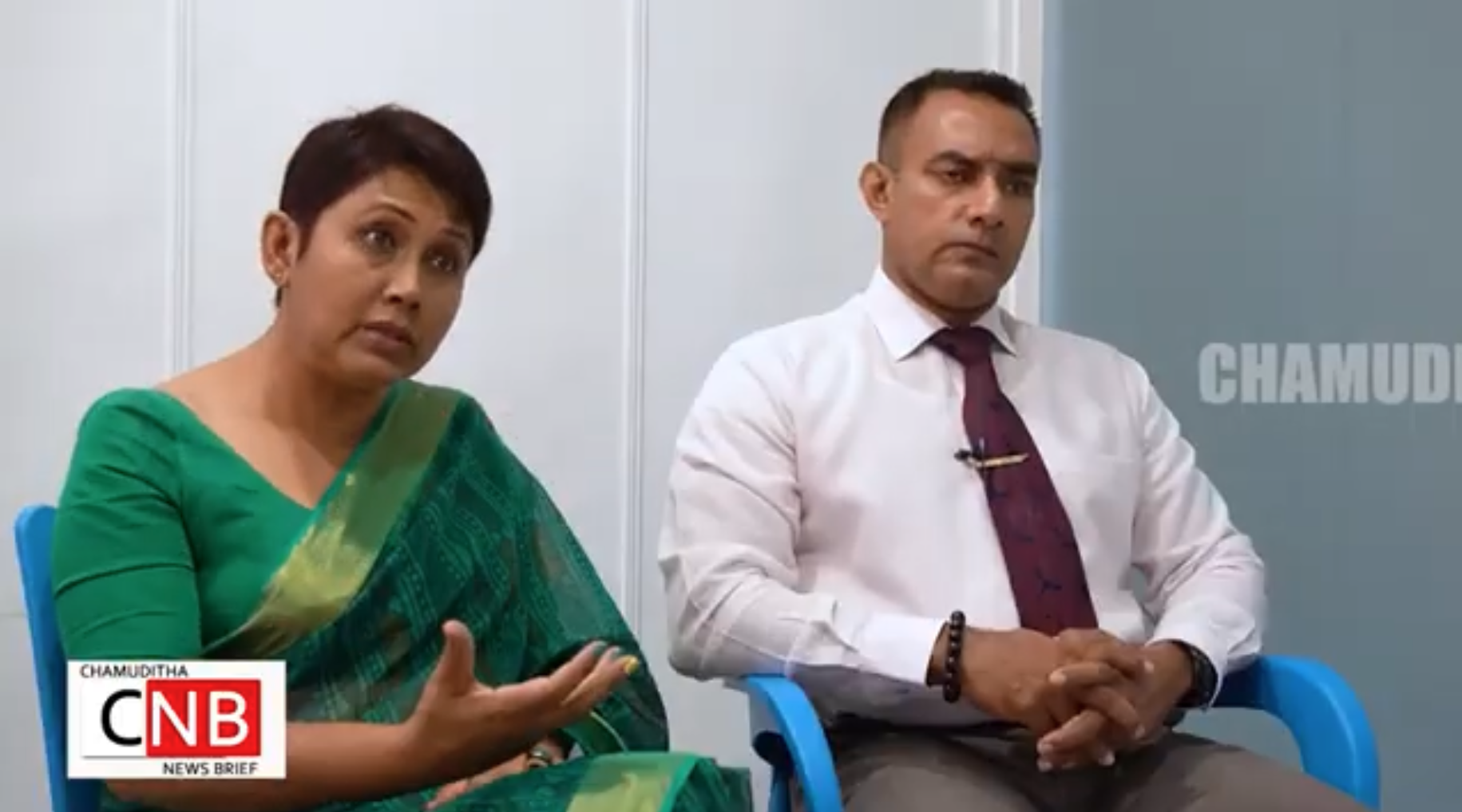 පාසල් ඇතුලේ ළමයි මරාගන්නවා. විදුහල්පති,ගුරුවරු පාසලේ නම රැකගන්න මේව යට ගහනවා